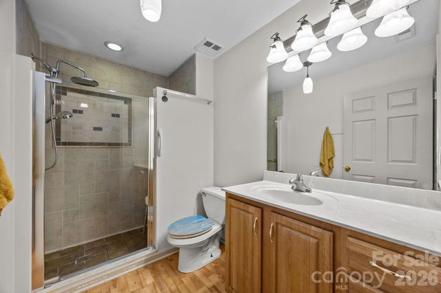 704 Carlyle Way, Asheville, NC 28803