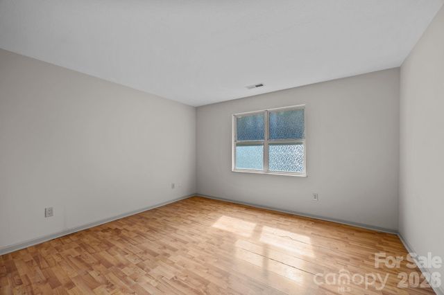 704 Carlyle Way, Asheville, NC 28803