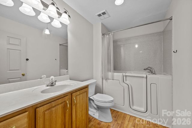 704 Carlyle Way, Asheville, NC 28803