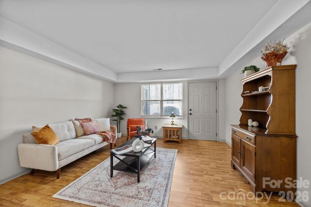 704 Carlyle Way, Asheville, NC 28803