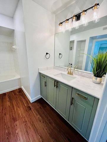 4815 Via Palm Lake 1401, West Palm Beach, FL 33417