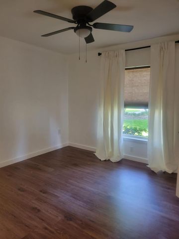 4815 Via Palm Lake 1401, West Palm Beach, FL 33417