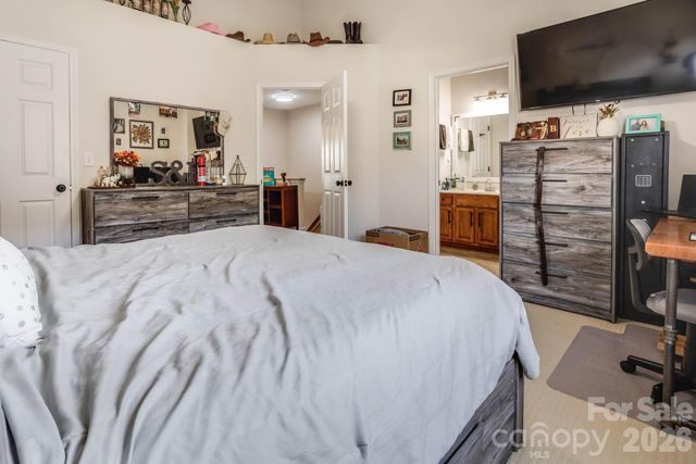 128 Rock Ridge Lane, Mount Holly, NC 28120