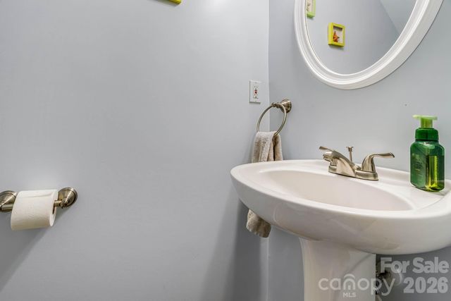 128 Rock Ridge Lane, Mount Holly, NC 28120