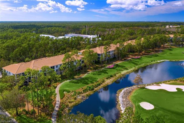 8253 Parkstone PL 206, Naples, FL 34120