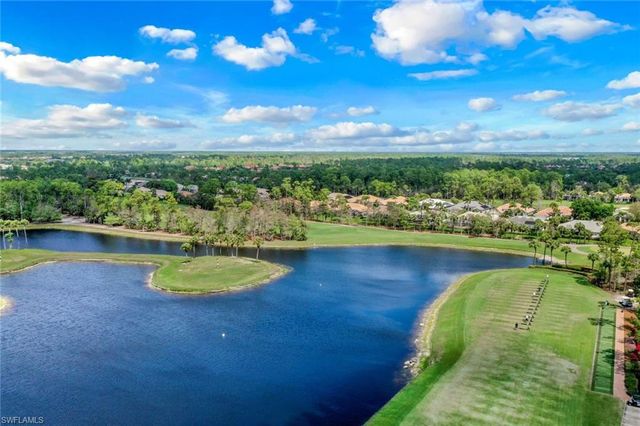 8253 Parkstone PL 206, Naples, FL 34120