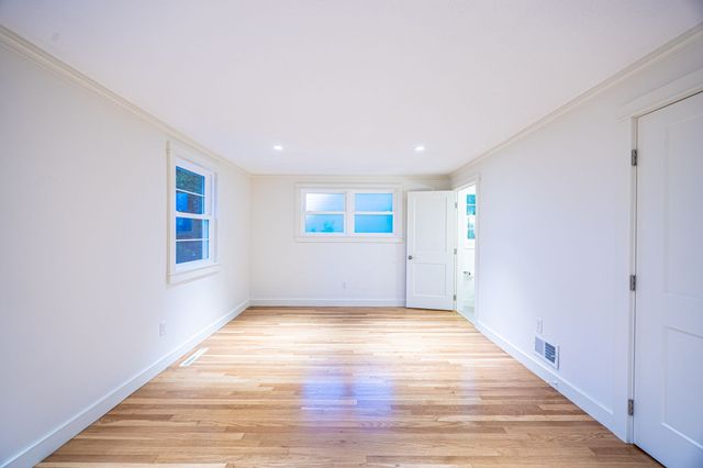 85 Woodland Rd, Boston, MA 02130