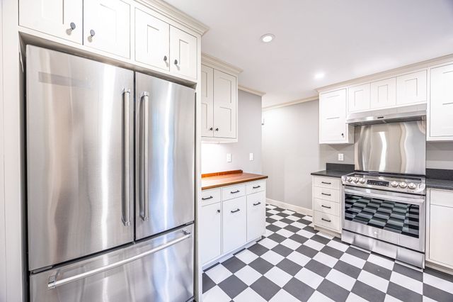 85 Woodland Rd, Boston, MA 02130