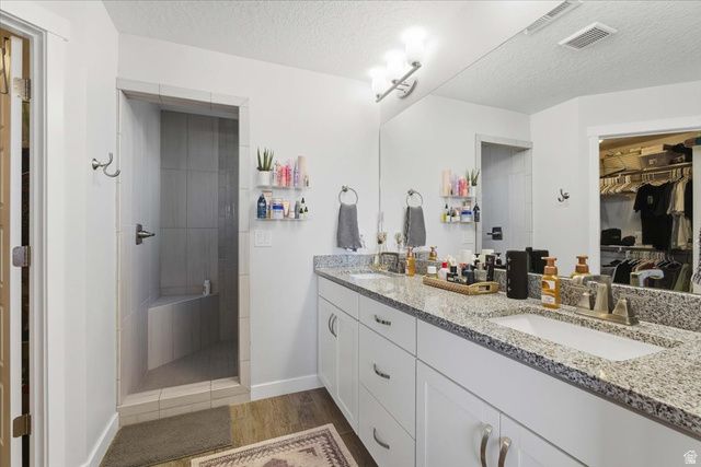 4384 W LOWER MEADOW DR, Herriman, UT 84096