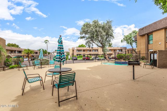 3601 W TIERRA BUENA Lane 157, Phoenix, AZ 85053