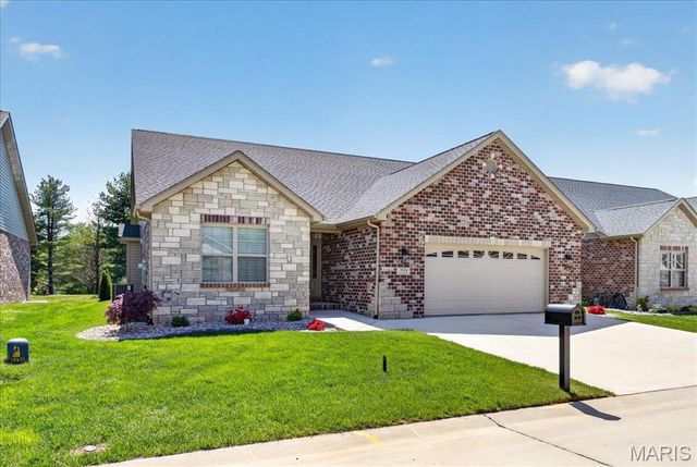2024 Ravenel, Swansea, IL 62226