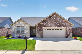 2024 Ravenel, Swansea, IL 62226