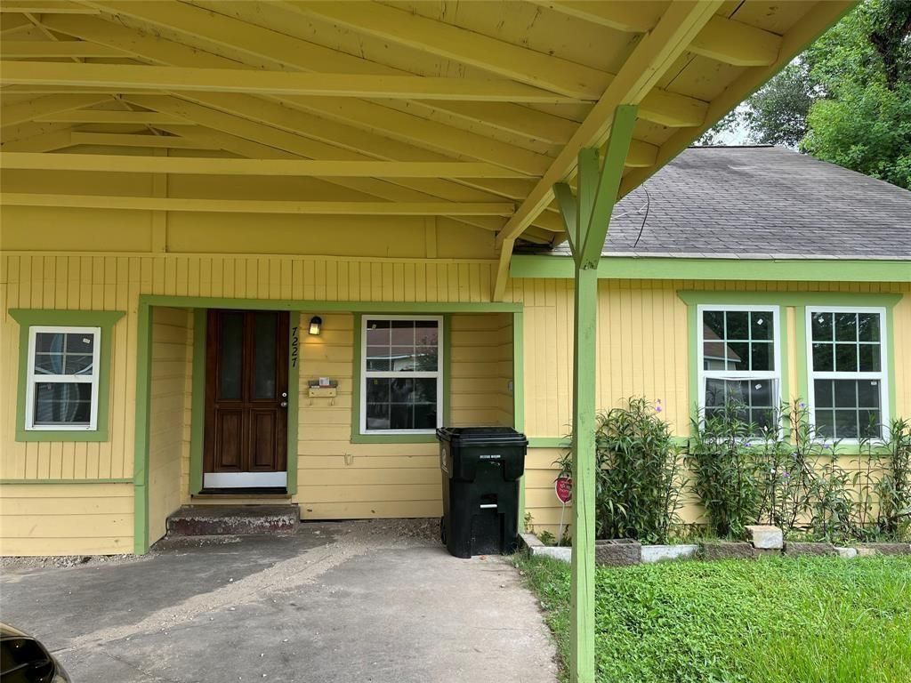 7227 Saint Augustine Street, Houston, TX 77021