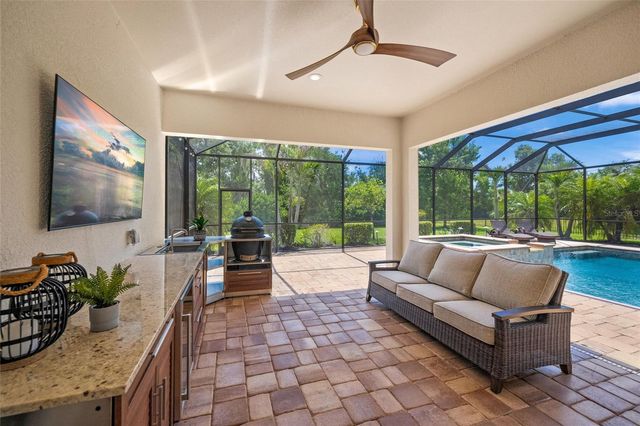 507 167TH BOULEVARD E, Bradenton, FL 34212