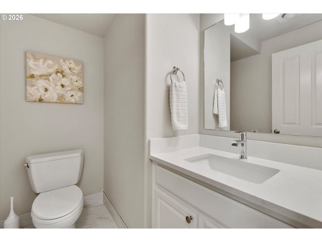 7904 Ne 62ND Cir, Vancouver, WA 98662