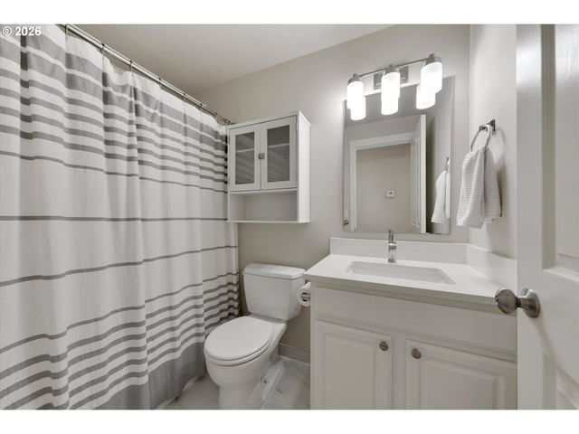 7904 Ne 62ND Cir, Vancouver, WA 98662