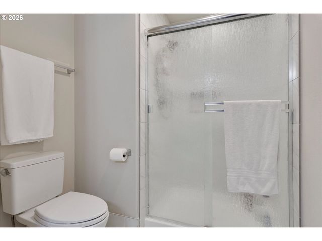7904 Ne 62ND Cir, Vancouver, WA 98662