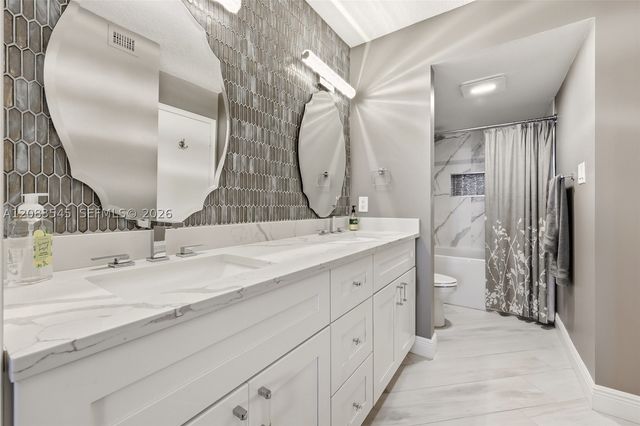 5380 N Ocean Dr 18B, Singer Island, FL 33404
