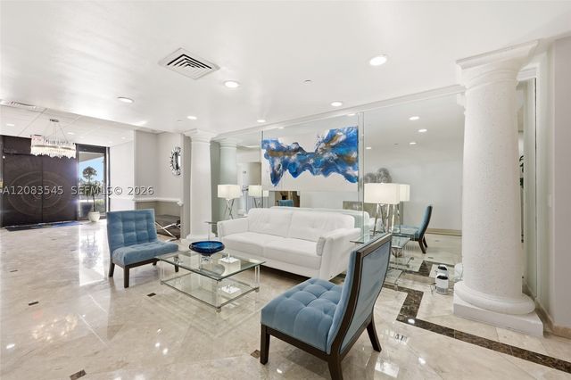 5380 N Ocean Dr 18B, Singer Island, FL 33404