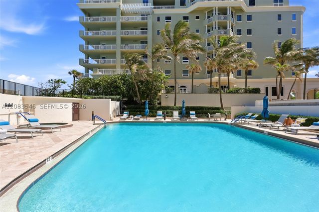 5380 N Ocean Dr 18B, Singer Island, FL 33404