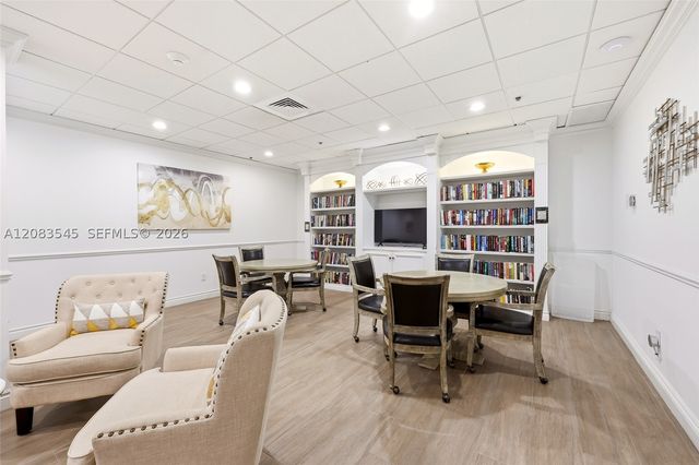 5380 N Ocean Dr 18B, Singer Island, FL 33404