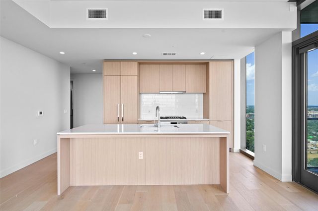 44 East Ave 2510, Austin, TX 78701