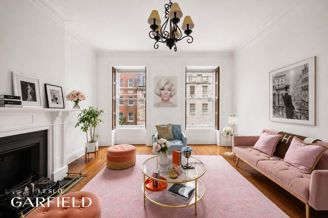 38 E 70TH Street, New York City, NY 10021