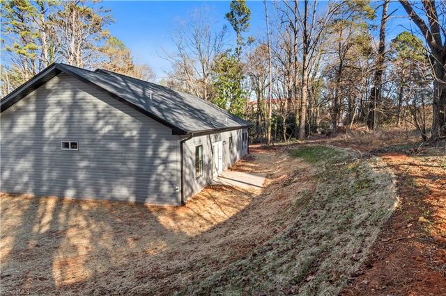 2322 Summerlin Street, Winston-salem, NC 27103