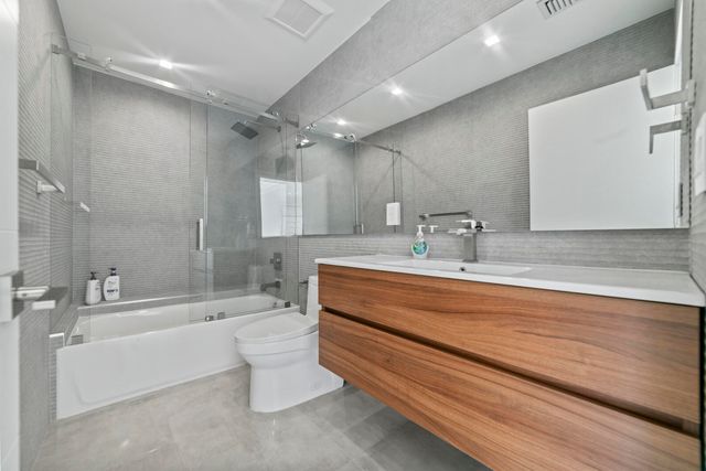 2511 NE 209th Terrace, Miami, FL 33180