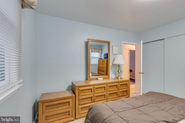811 SARATOGA TER, Blackwood, NJ 08012