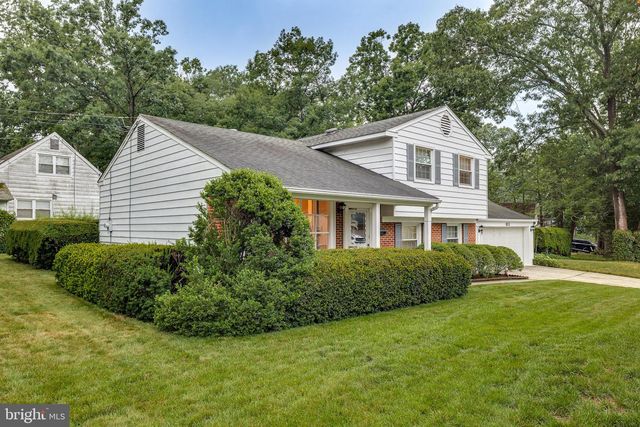 811 SARATOGA TER, Blackwood, NJ 08012