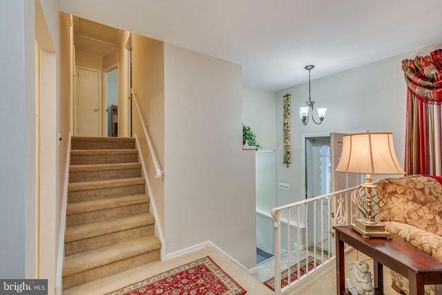 811 SARATOGA TER, Blackwood, NJ 08012