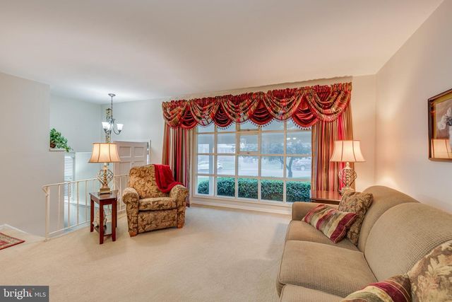 811 SARATOGA TER, Blackwood, NJ 08012