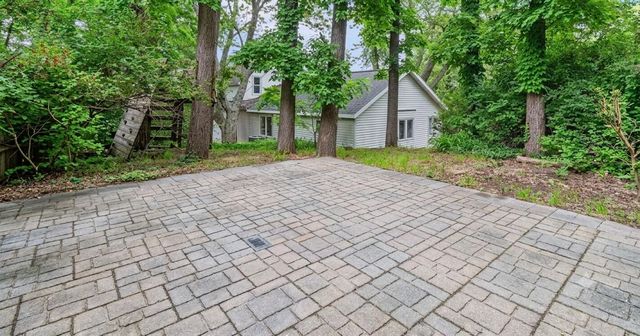 1632 W Lakewood Boulevard, Holland, MI 49424