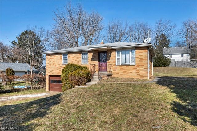 627 Lincoln Avenue, Barberton, OH 44203