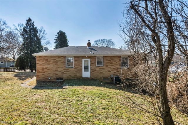 627 Lincoln Avenue, Barberton, OH 44203