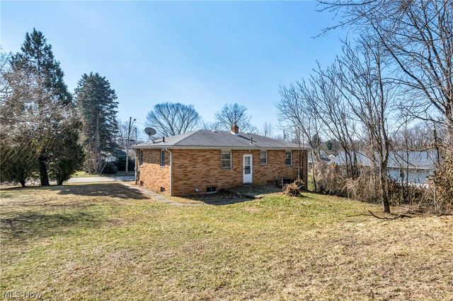 627 Lincoln Avenue, Barberton, OH 44203