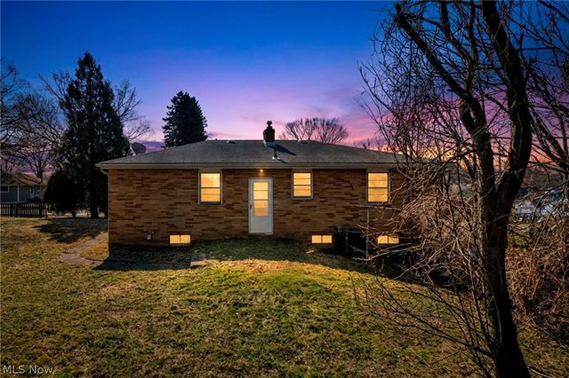 627 Lincoln Avenue, Barberton, OH 44203