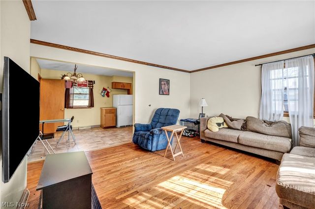 627 Lincoln Avenue, Barberton, OH 44203