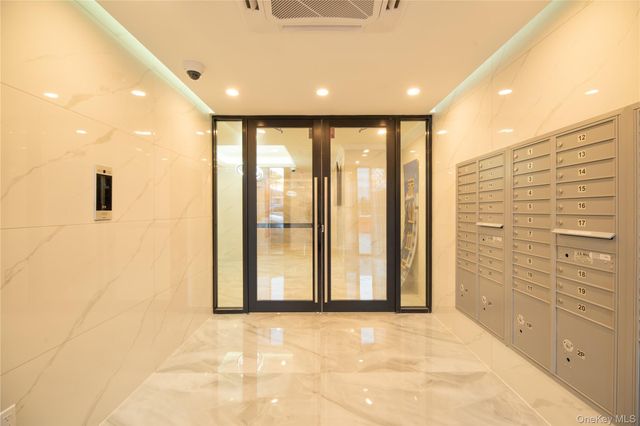 42-18 147th Street 2i, Flushing, NY 11355