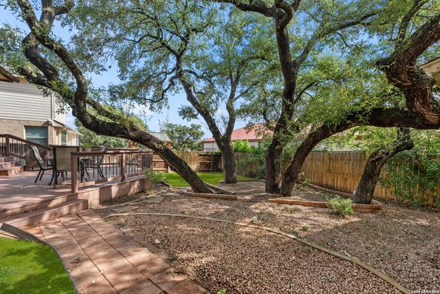 3318 DOVETREE LN, San Antonio, TX 78251