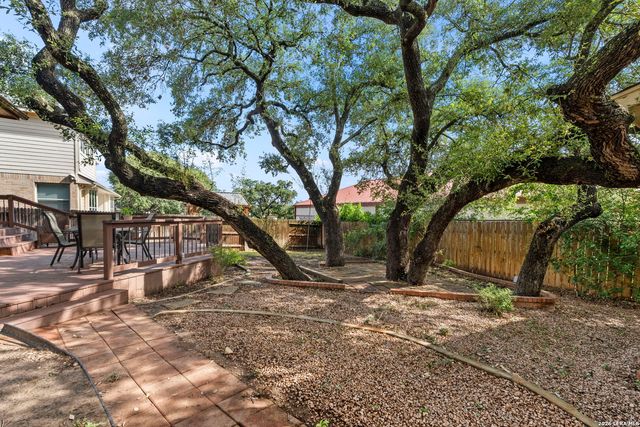 3318 DOVETREE LN, San Antonio, TX 78251