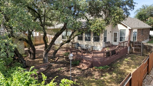 3318 DOVETREE LN, San Antonio, TX 78251