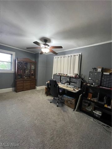 15 S Portland Avenue, Youngstown, OH 44509