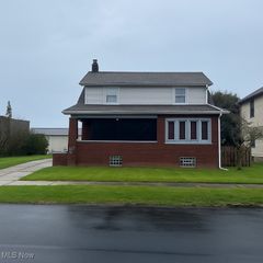 15 S Portland Avenue, Youngstown, OH 44509
