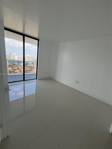 20505 E Country Club Dr 2132, Aventura, FL 33180