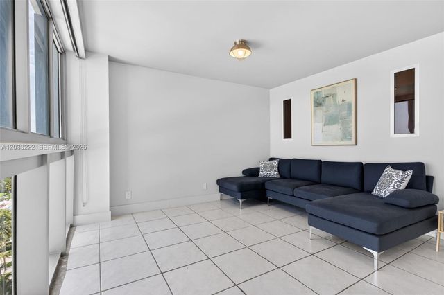 2655 Collins Avenue 1512, Miami Beach, FL 33140