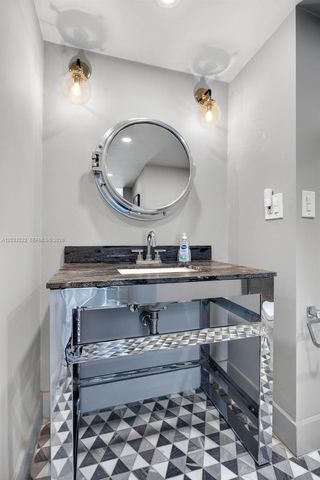 2655 Collins Avenue 1512, Miami Beach, FL 33140