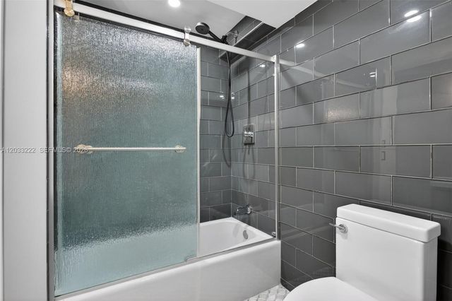 2655 Collins Avenue 1512, Miami Beach, FL 33140