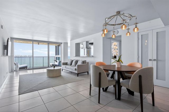 2655 Collins Avenue 1512, Miami Beach, FL 33140